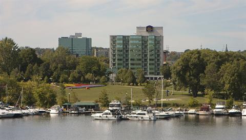 фото отеля BEST WESTERN PLUS Gatineau - Ottawa Hotel and Conference Centre