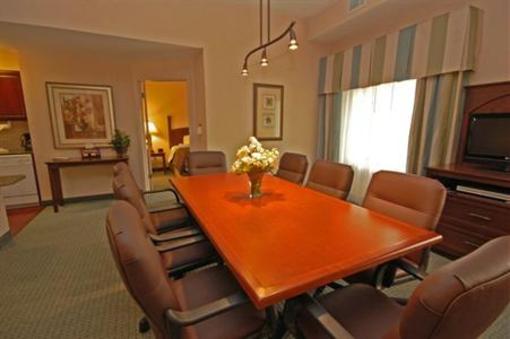 фото отеля Staybridge Suites Wilmington - Brandywine Valley