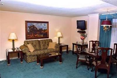 фото отеля Santa Rosa Suites