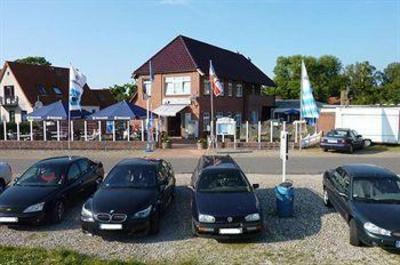 фото отеля Fahrhaus Fehmarnsund Gastehaus Ferienwohnungen