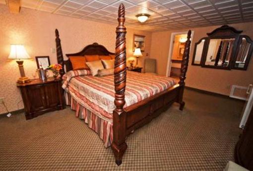фото отеля King's Port Inn