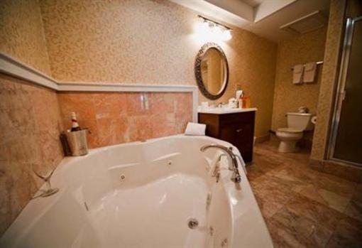 фото отеля King's Port Inn