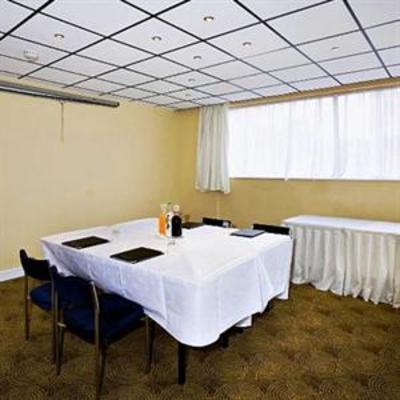 фото отеля Chasley Hotel Wakefield