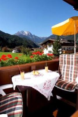 фото отеля Hotel Maximilian Mayrhofen