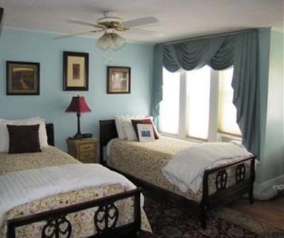 фото отеля Eastman Inn
