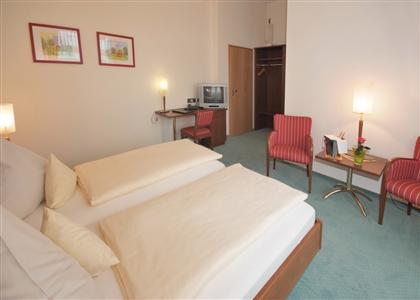 фото отеля Hotel Zum Maerchenwald