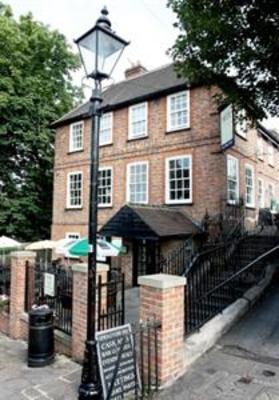 фото отеля The Mitre Inn