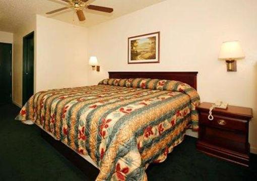 фото отеля Econo Lodge Inn & Suites Granite City