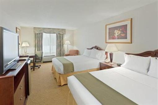 фото отеля Holiday Inn Express Lordstown Newton Falls Warren