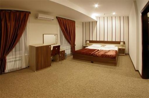 фото отеля Nyvky Plaza Hotel