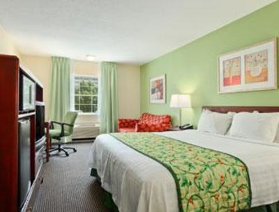 фото отеля Baymont Inn & Suites Jefferson City