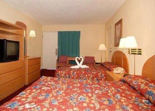 фото отеля Rodeway Inn Maingate Kissimmee