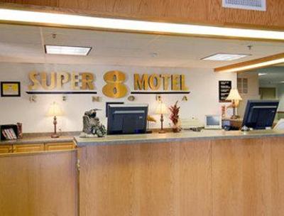 фото отеля Super 8 Motel Kenora