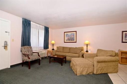 фото отеля Best Western Petaluma Inn