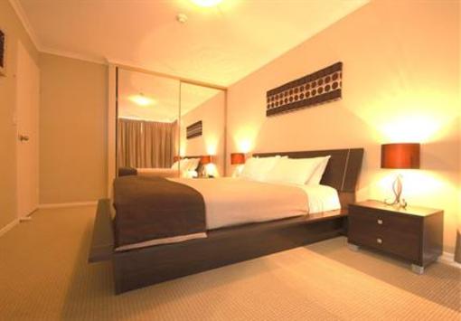 фото отеля Baronnet Apartments Gold Coast