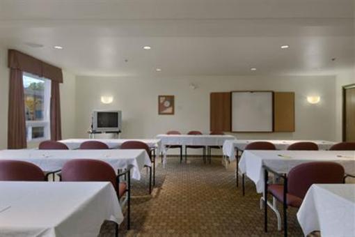 фото отеля Super 8 Hotel - Quebec City / Ste Foy