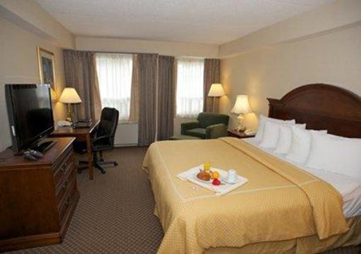 фото отеля Quality Inn Airport West