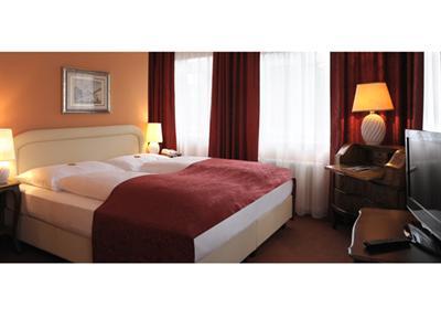 фото отеля Vier Jahreszeiten Hotel