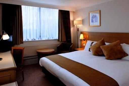 фото отеля Holiday Inn Peterborough West
