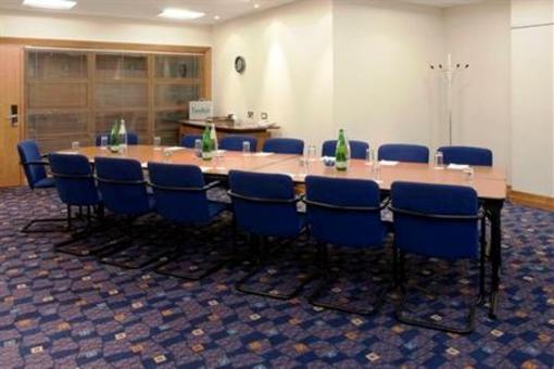 фото отеля Holiday Inn Peterborough West
