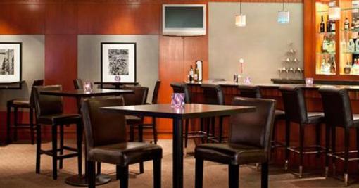 фото отеля Delta Vancouver Suites Hotel