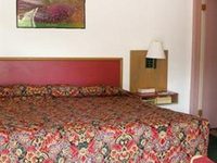 Center Valley Motor Lodge