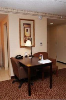 фото отеля Hampton Inn & Suites Staten Island