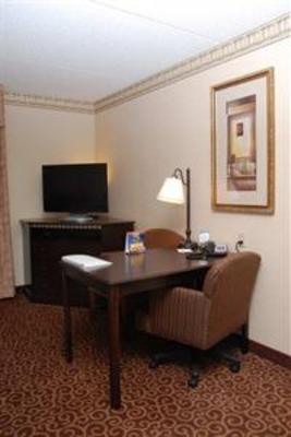 фото отеля Hampton Inn & Suites Staten Island