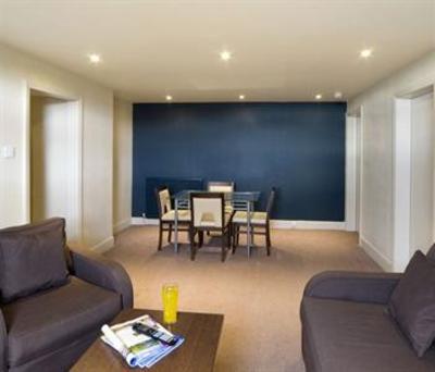 фото отеля Portpatrick Apartments
