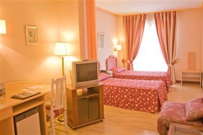 фото отеля Tibur Hotel
