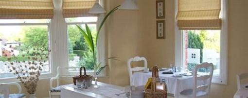 фото отеля Staveley House Bed & Breakfast Colwyn Bay