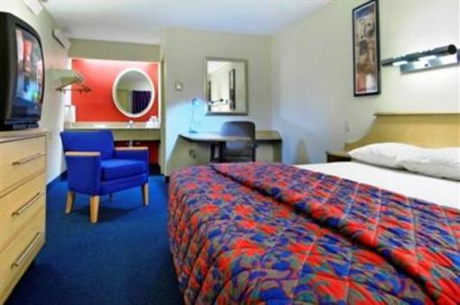 фото отеля Red Roof Inn Boston Southborough
