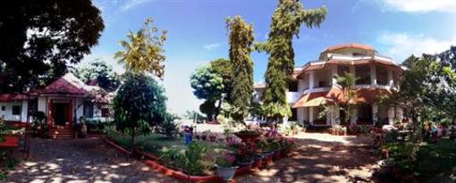 фото отеля Chamundi Hill Palace Ayurvedic Resort