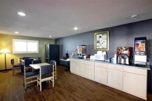 фото отеля Americas Best Value Inn Midland