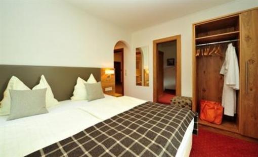 фото отеля Hotel Gasthof Strasswirt