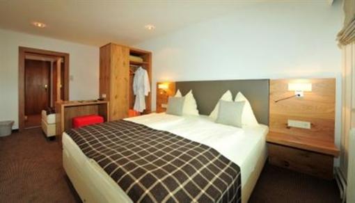 фото отеля Hotel Gasthof Strasswirt