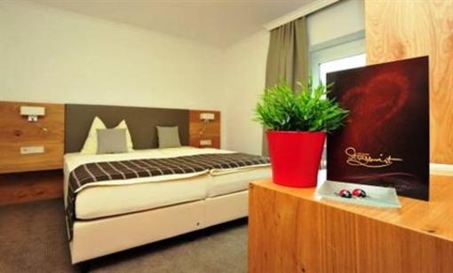 фото отеля Hotel Gasthof Strasswirt