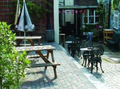 фото отеля White Lion Inn