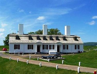 фото отеля Admiral Digby Inn & Cottages Ltd