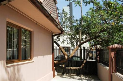 фото отеля Byzanthin Hostel