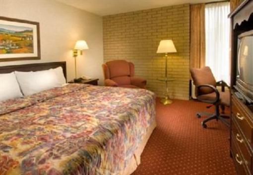 фото отеля Drury Inn & Suites Joplin