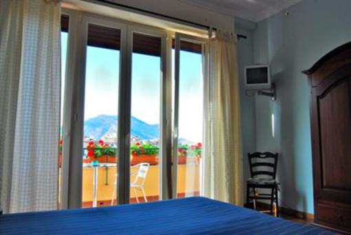 фото отеля Kemonia Bed & Breakfast Palermo