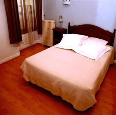 фото отеля Hotel Le Moderne Remoulins