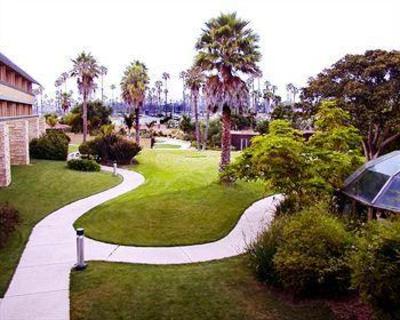 фото отеля Four Points by Sheraton Ventura Harbor