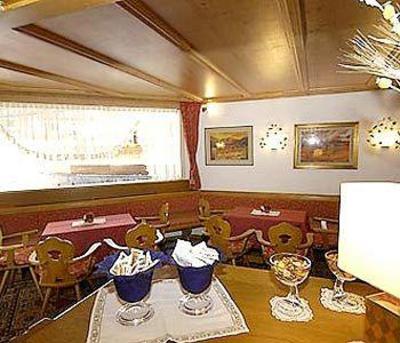 фото отеля Olimpia Hotel Cortina D'ampezzo