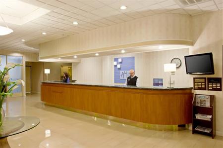 фото отеля Holiday Inn Express Hotel & Suites Pasadena-Colorado Blvd.