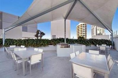 фото отеля Air On Broadbeach Apartments Gold Coast
