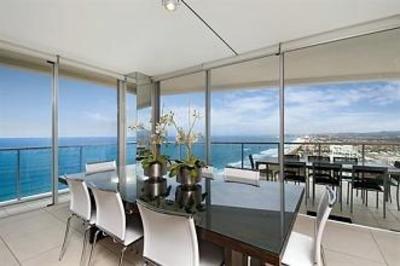 фото отеля Air On Broadbeach Apartments Gold Coast