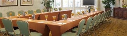 фото отеля PruneYard Plaza Hotel