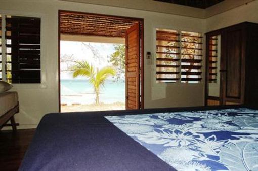 фото отеля Blue Lagoon Beach Resort Yasawa Island